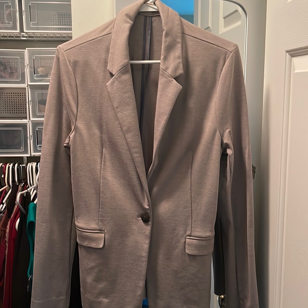 Stretchy Blazer - Light tan - Brand unknown - Medium fit